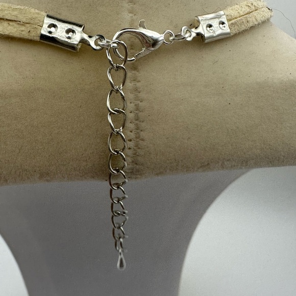 Coral Fossil Jade Donut Pendant Necklace - Picture 11 of 16